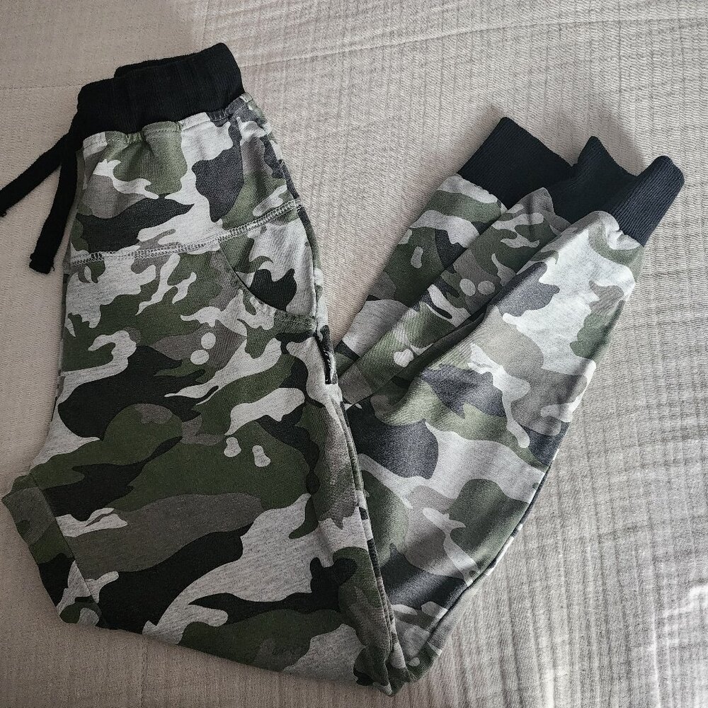 Little Bipsy Camo Jogger Pants - Size 9-10